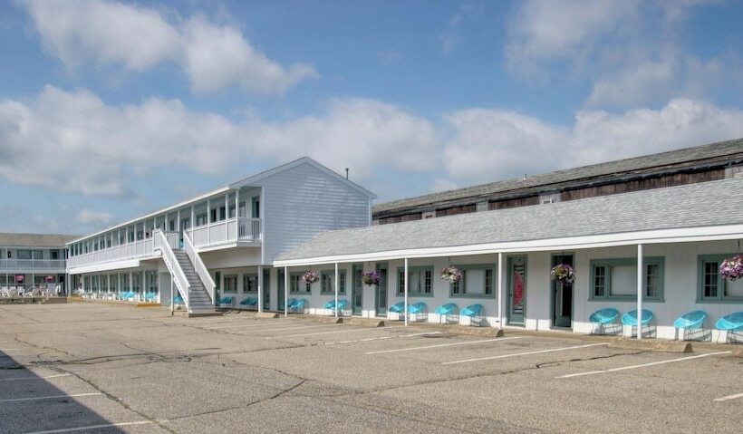 Dolphyn Motel