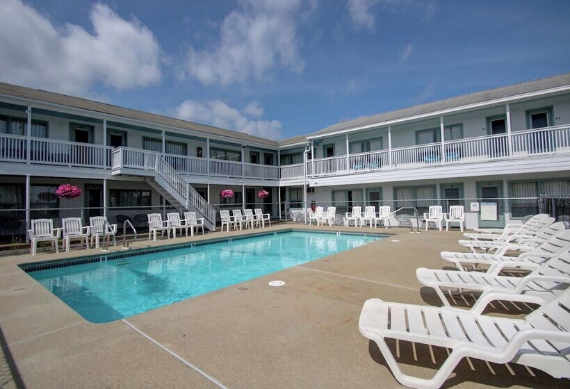 Dolphyn Motel
