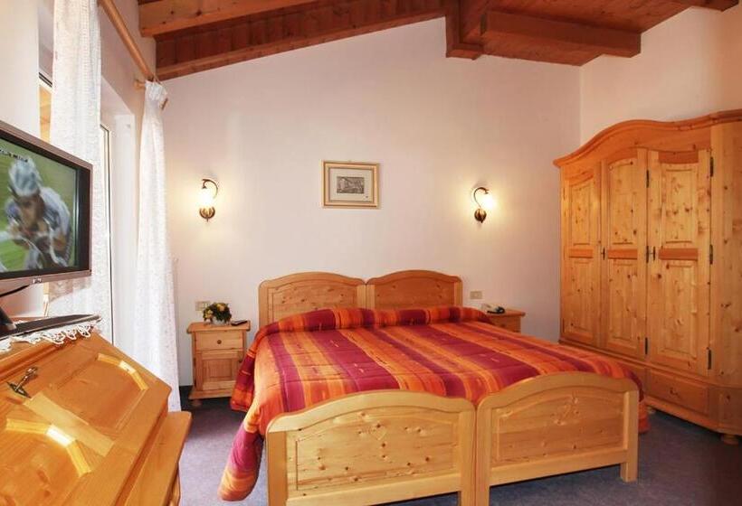 فندق Garnì Villanova