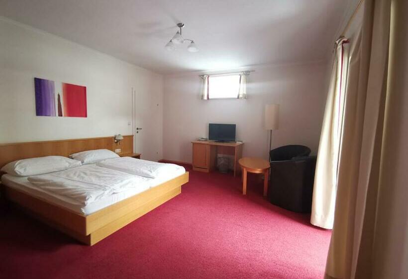 فندق Gasthof Zum Hirschen