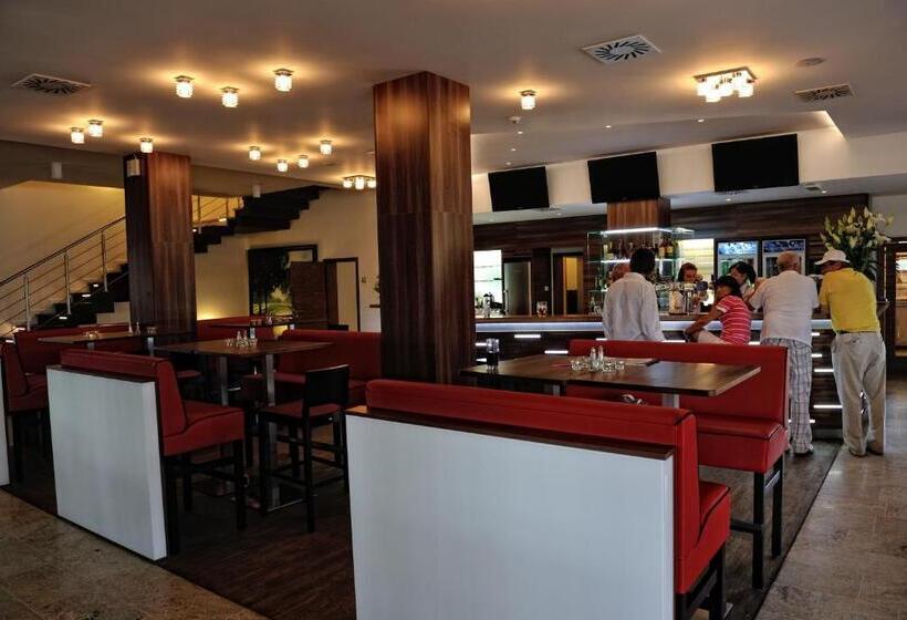 酒店 Golf Resort Olomouc