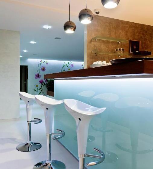 ホテル & Wellness Lesanka