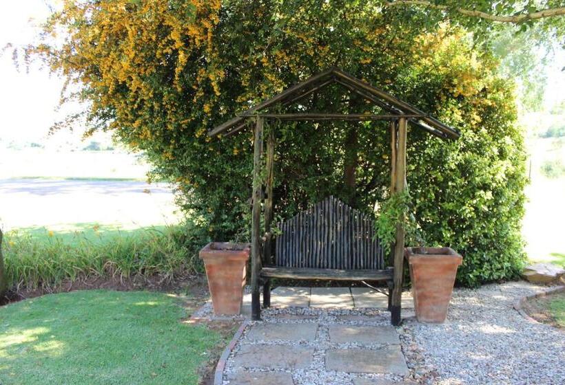 פנסיון Waterfront Guest House