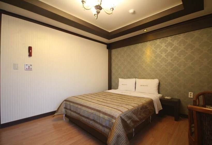 فندق على الطريق Gunsan Mulbitgoeul