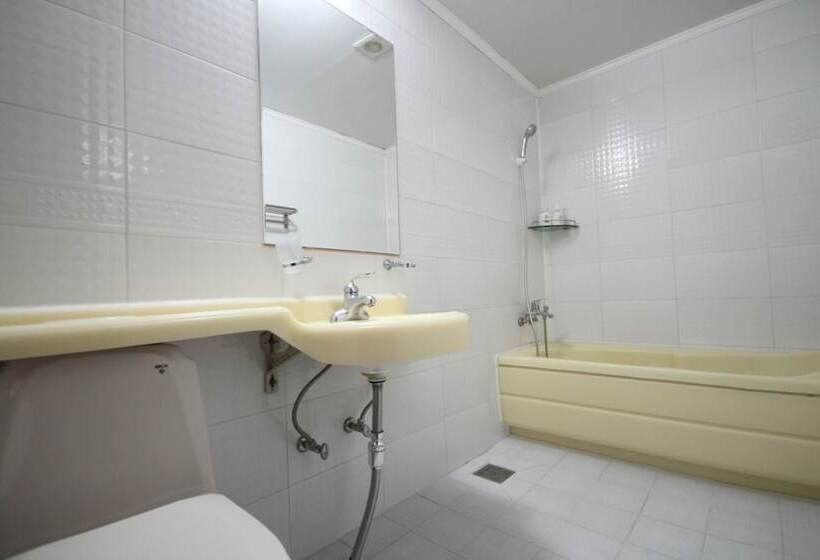 فندق على الطريق Gunsan Mulbitgoeul