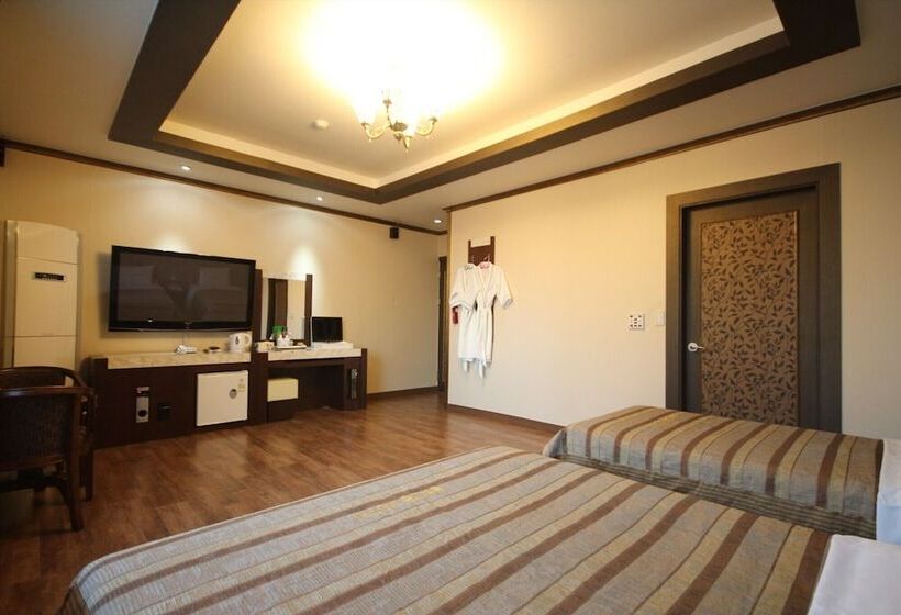 فندق على الطريق Gunsan Mulbitgoeul
