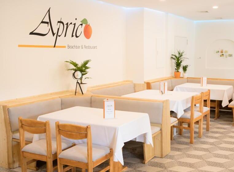 הוסטל Aprico