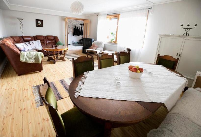 فندق صغير Mellangården