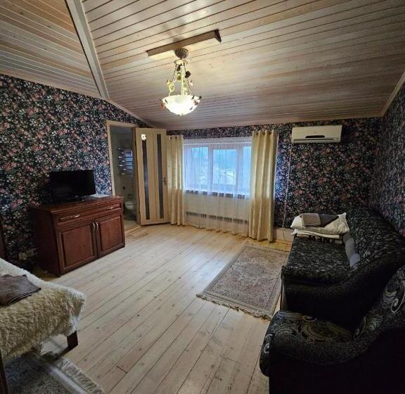 הוסטל Minihotel Zolotoe Runo