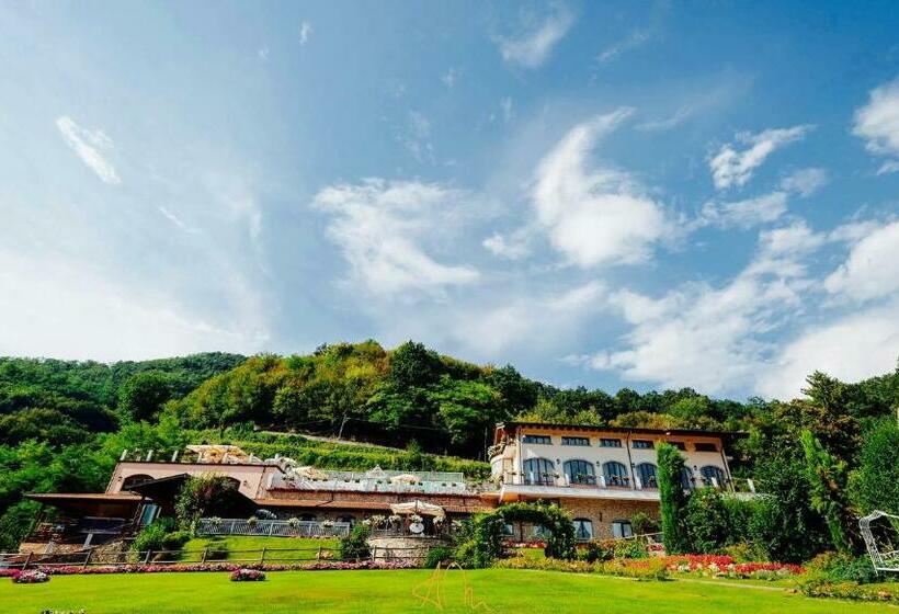ホテル Fontanile Relais   Valcalepio Lounge