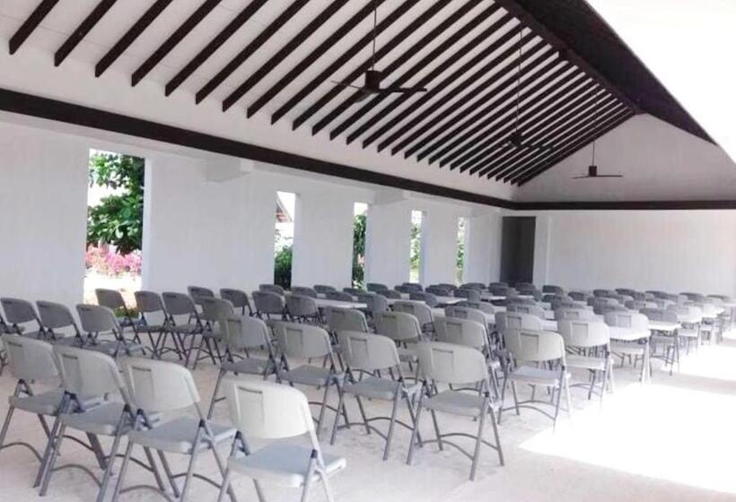 فندق Naya Matahora Island Resort