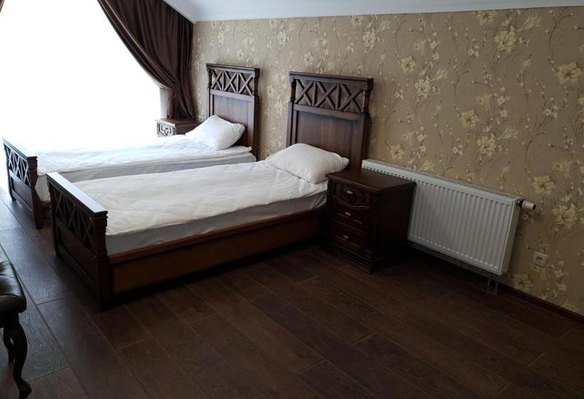 בית מלון כפרי Pride