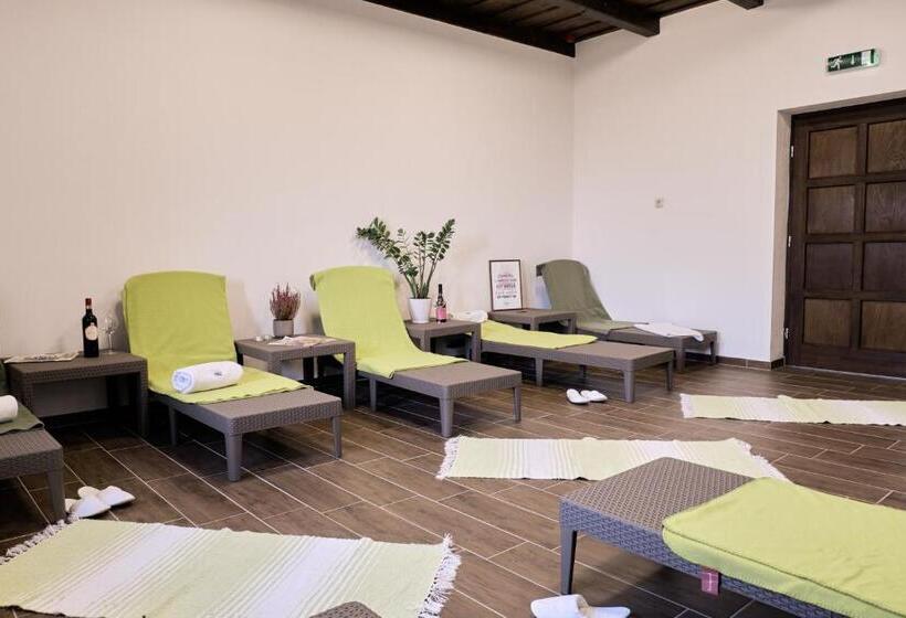 ホテル Zsindelyes Cottage