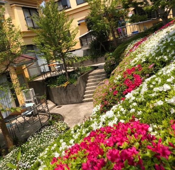 פנסיון 伊道荘園