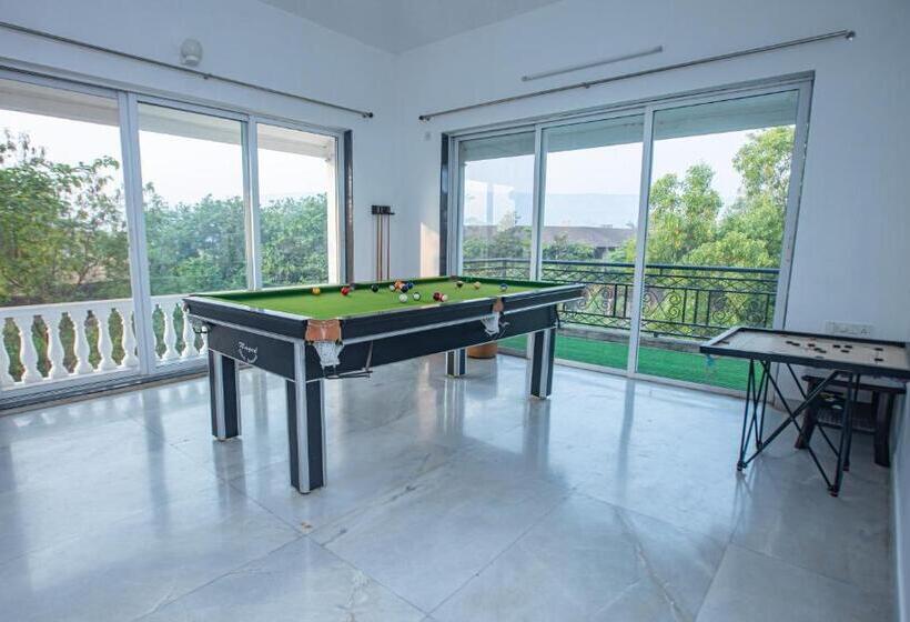 פנסיון Bendre S Holiday Home Karla