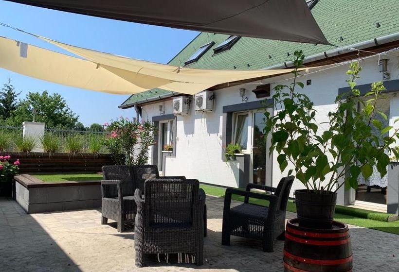 فندق صغير Miller S Inn Panzió és étterem