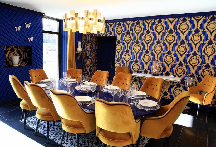 Отель Hôtel Du Barry Resort & Spa