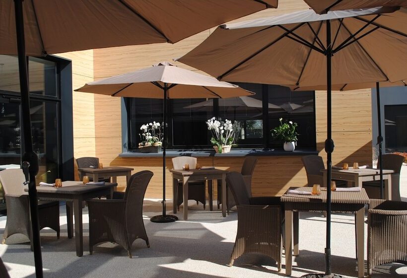 ホテル Hôtel & Restaurant La Maison Des Blés