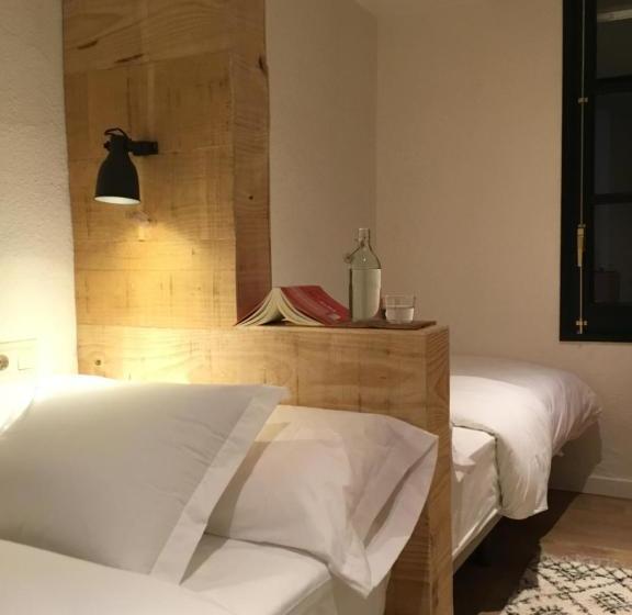 膳宿费 Hostal Can Maret