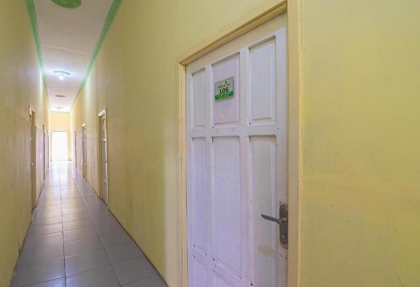 پانسیون Reddoorz Syariah At Jalan Cilik Riwut Kapuas