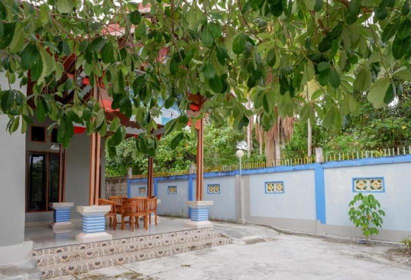 פנסיון Reddoorz @ Wangi Wangi Island Wakatobi