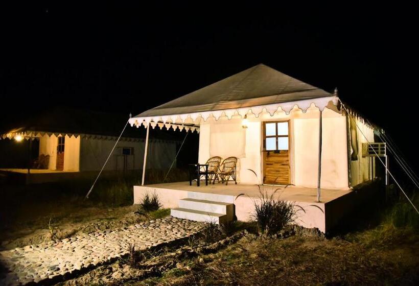 منتجع Jawai Bera Leopard Camp