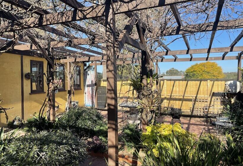 旅馆 The Table Guest House