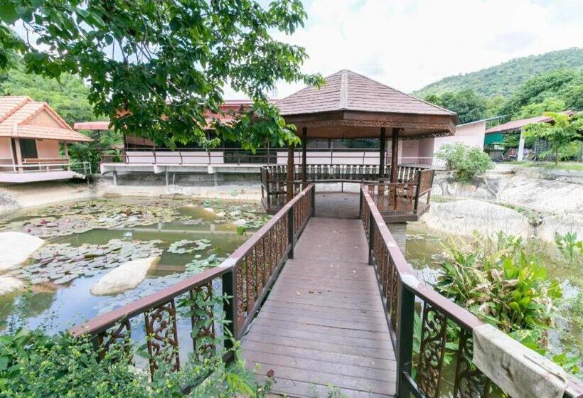 فندق Oyo 75317 Pintara Fahsai Resort