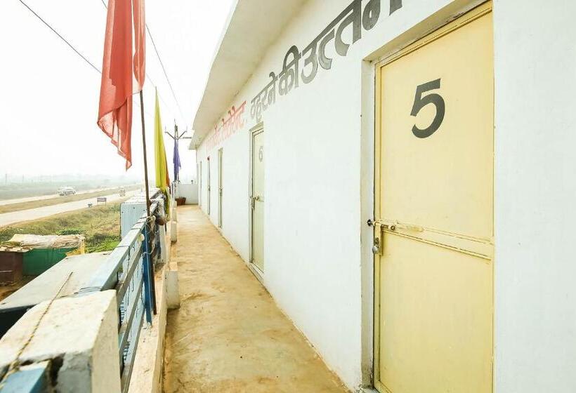 ホテル Spot On Krishna Market And Lodge