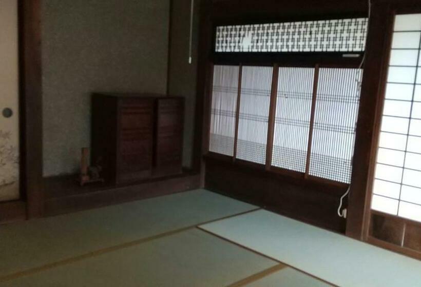 Pensionat 築100年の宿【はぶの家】