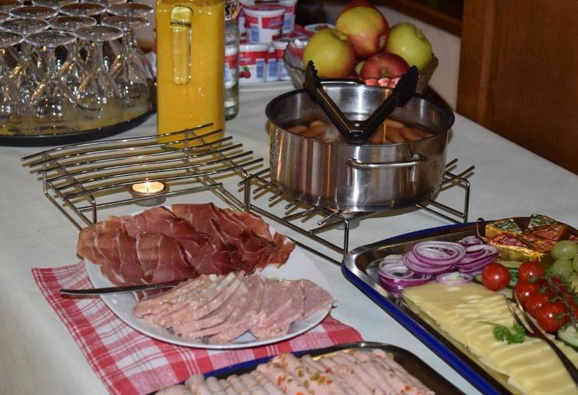 ペンション Gaststätte Marktstübchen