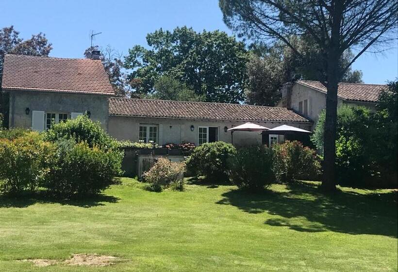 펜션 Le Domaine De Camblanes