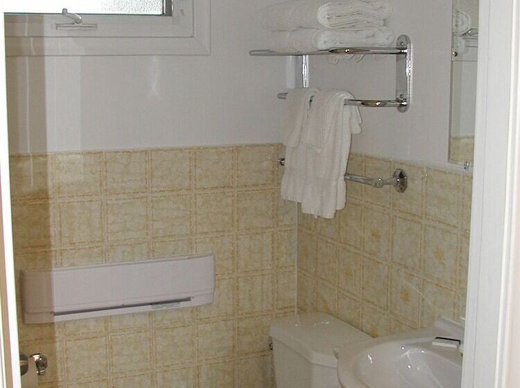 Almo Court Motel