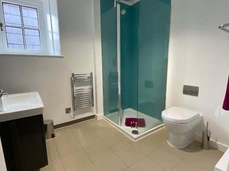 민박 Lilleshall House & Gardens And Lilleshall National Sports Centre