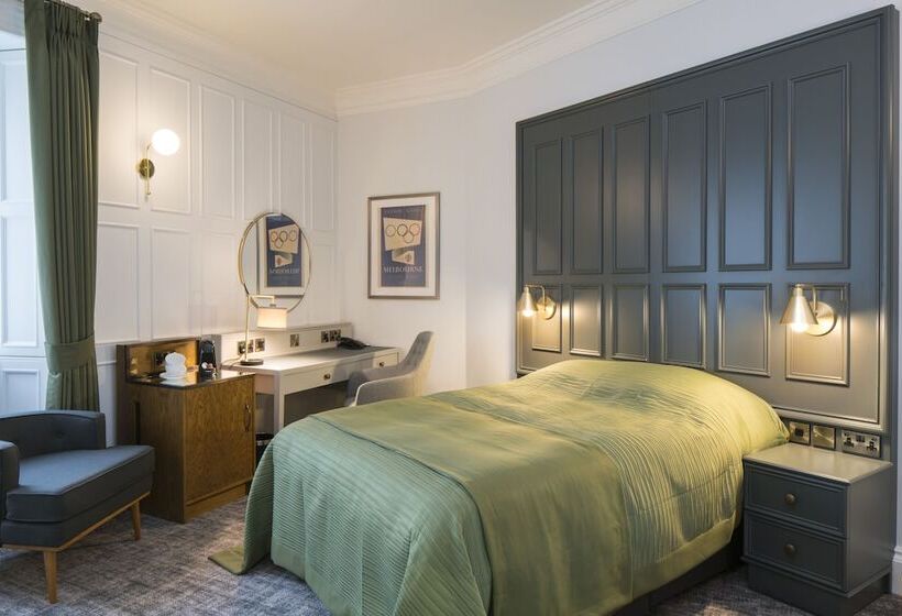 مبيت وإفطار Lilleshall House & Gardens And Lilleshall National Sports Centre