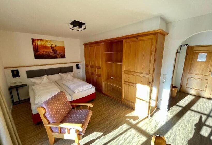 בית מלון כפרי Askania 1927