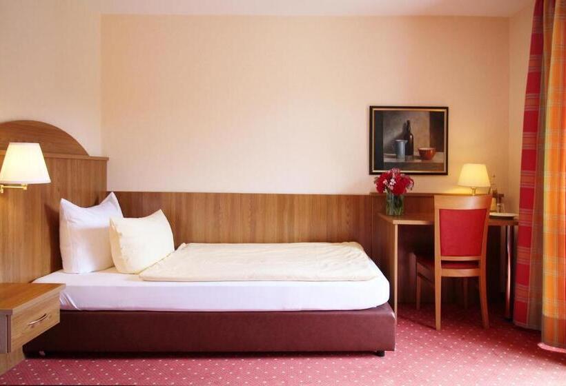 בית מלון כפרי Askania 1927