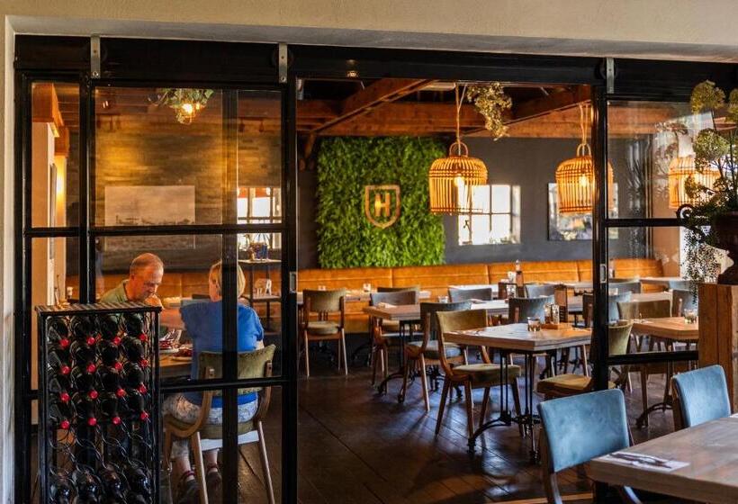 ホテル & Restaurant   Auberge De Hilver