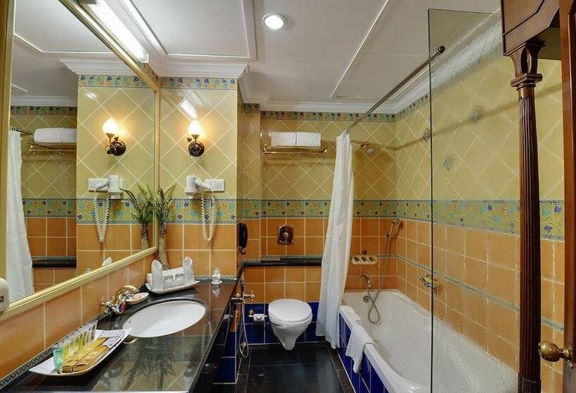 فندق Babylon International