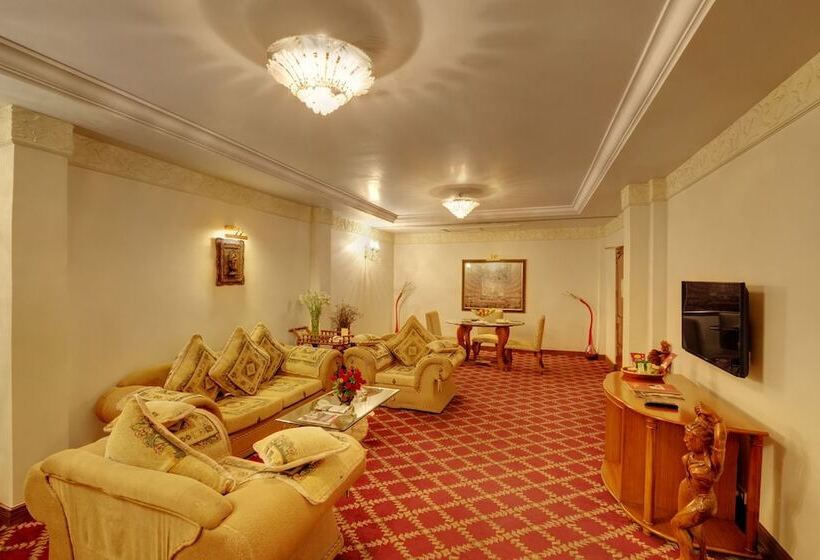 فندق Babylon International