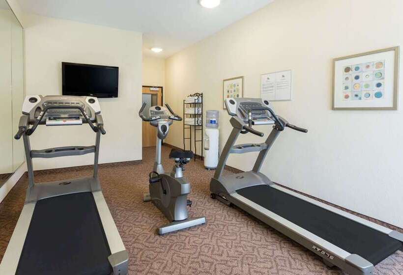 هتل Days Inn By Wyndham Semmes Mobile