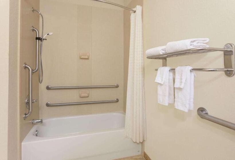 هتل Days Inn By Wyndham Semmes Mobile