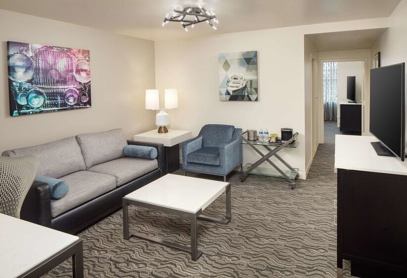 Doubletree Suites By Hilton Hotel Detroit Downtown   Fort Shelby
