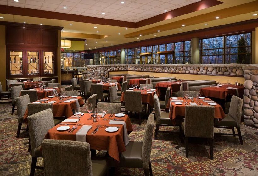 ホテル Embassy Suites By Hilton Charlotte Concord Golf Resort & Spa