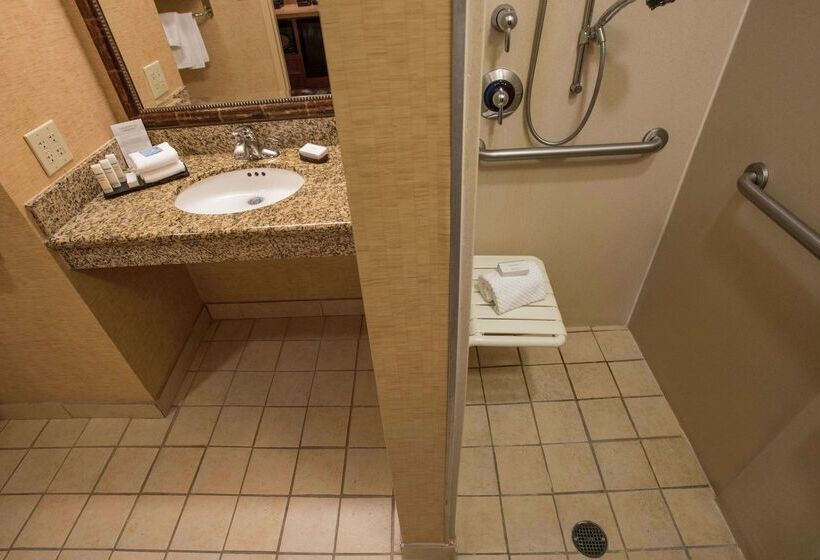 ホテル Embassy Suites By Hilton Charlotte Concord Golf Resort & Spa