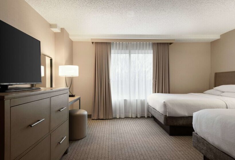 בית מלון כפרי Embassy Suites By Hilton Cleveland Rockside