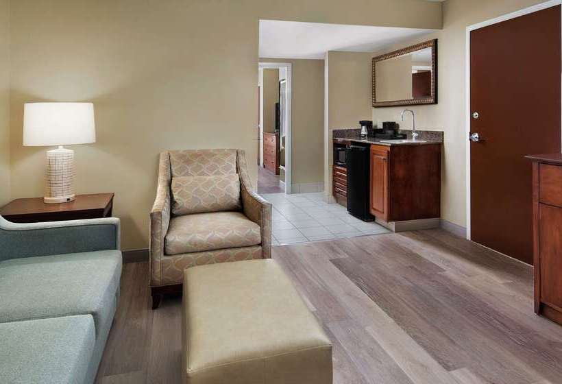 هتل Embassy Suites By Hilton Destin Miramar Beach