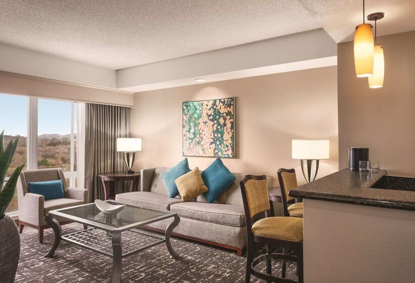 בית מלון כפרי Embassy Suites By Hilton Nashville South Cool Springs