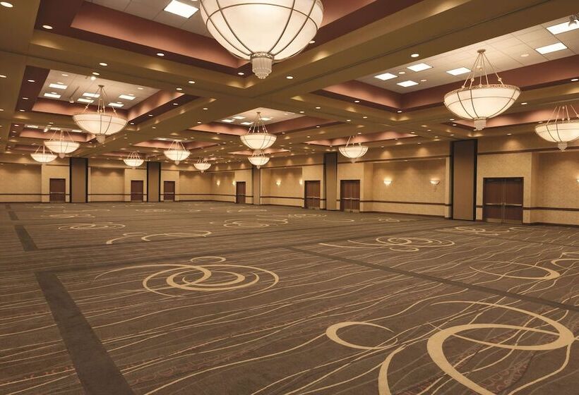 בית מלון כפרי Embassy Suites By Hilton Nashville South Cool Springs