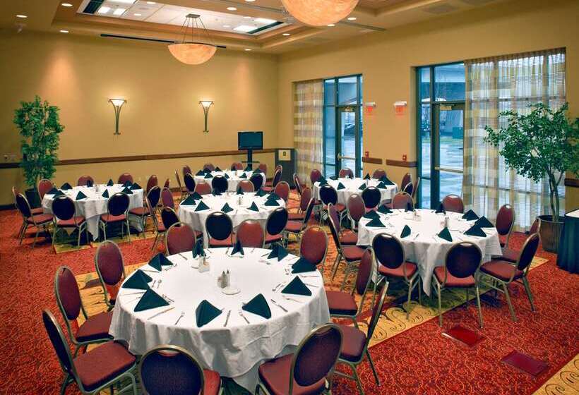 فندق Embassy Suites By Hilton E Peoria Riverfront Conf Center